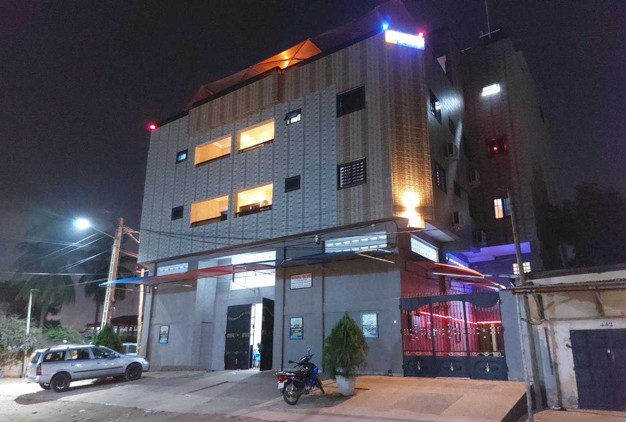 Royal Blue Guest House & Bar 로메 외부 사진